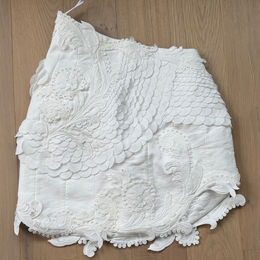 Zimmermann White Asymmetrical floral appliquéd linen embroidered mini skirt sz 1